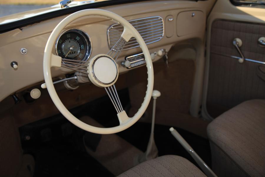  Volkswagen Beetle 1953 года  (фото 2 из 8)